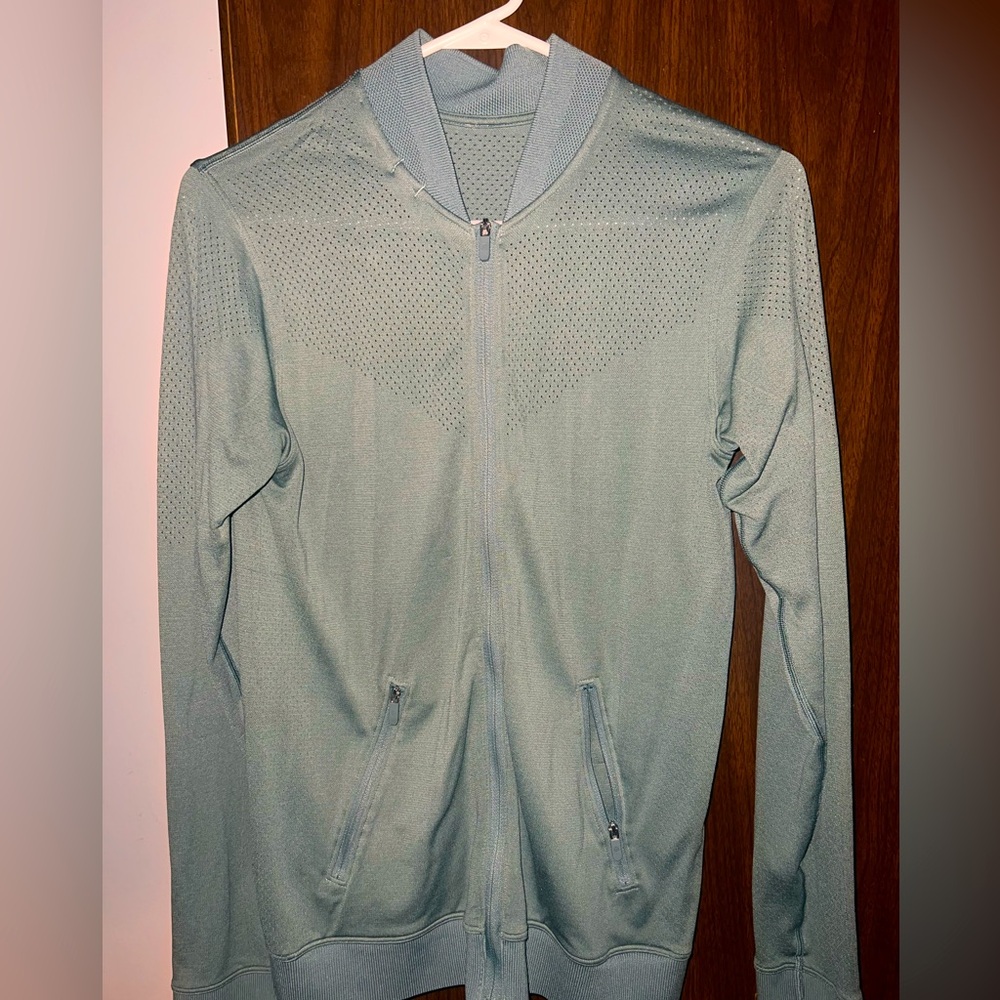 Lulu full zip